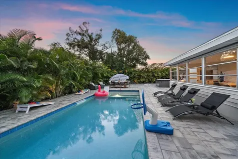 2438 Wisteria Street Sarasota FL 34239