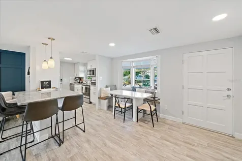 2438 Wisteria Street Sarasota FL 34239