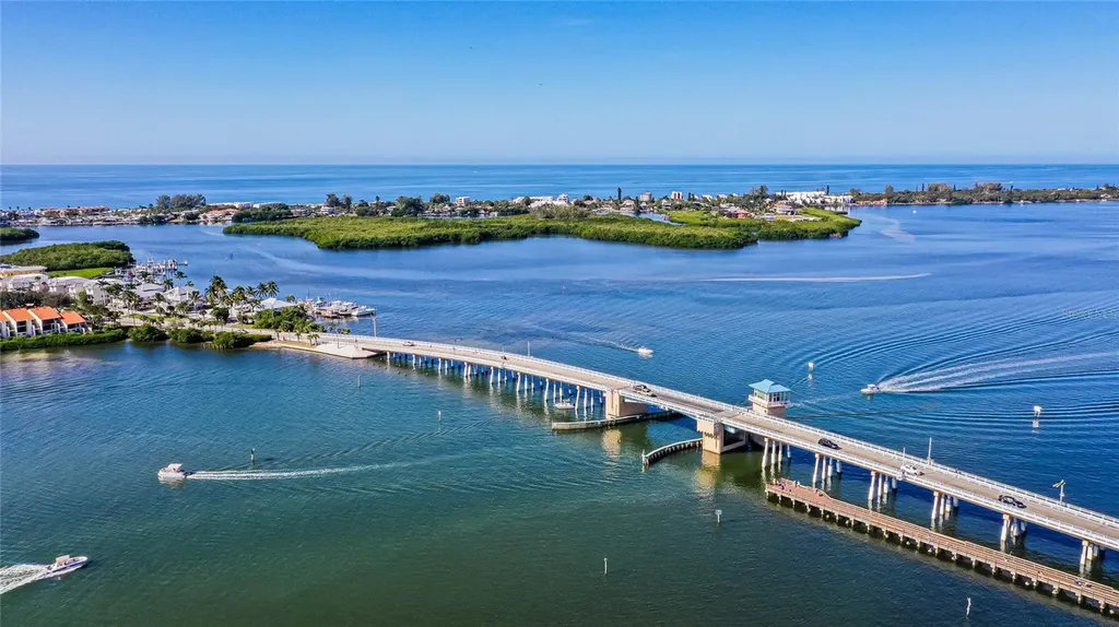 60 Rotonda Circle Rotonda West FL 33947