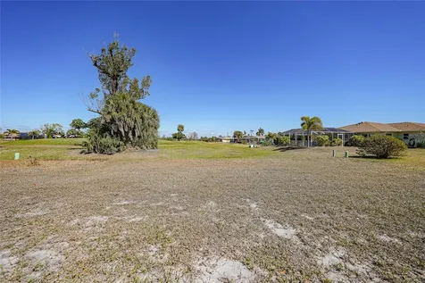 60 Rotonda Circle Rotonda West FL 33947