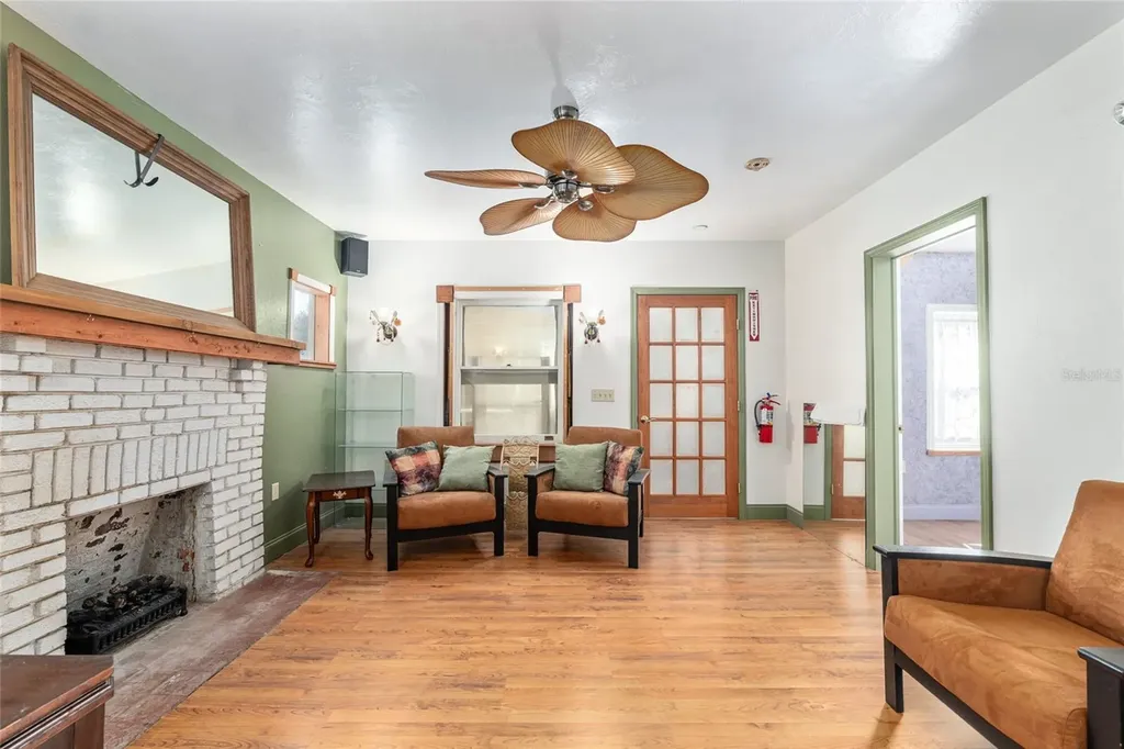 20707 Park Avenue Dunnellon FL 34431