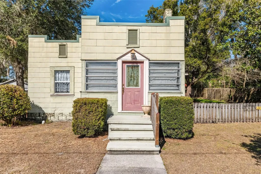 20707 Park Avenue Dunnellon FL 34431
