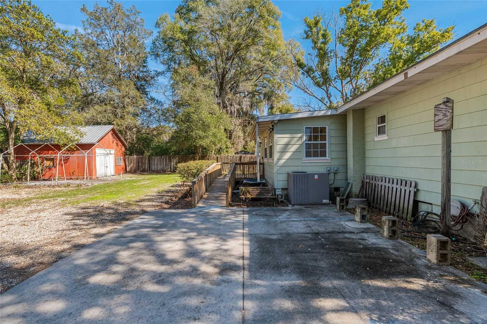 20707 Park Avenue Dunnellon FL 34431