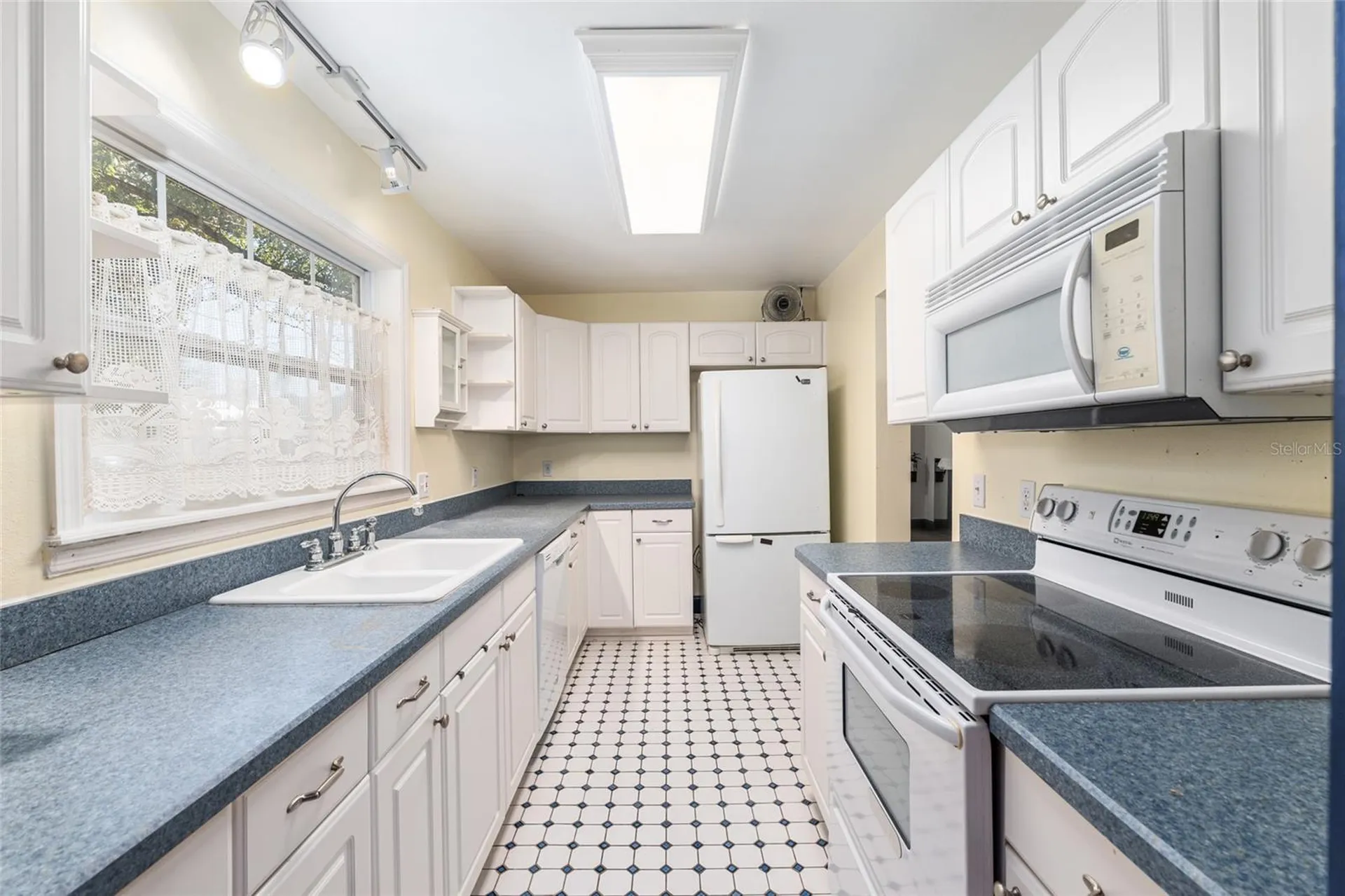 20707 Park Avenue Dunnellon FL 34431