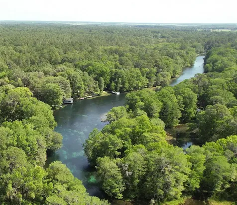 20707 Park Avenue Dunnellon FL 34431