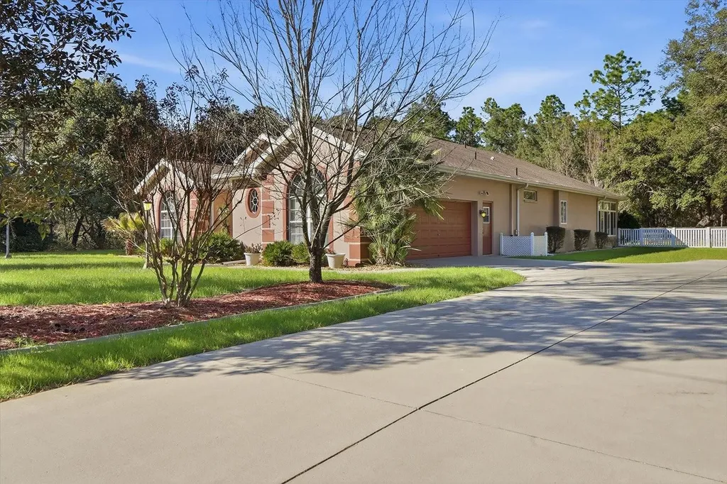1829 W Redding Street Hernando FL 34442