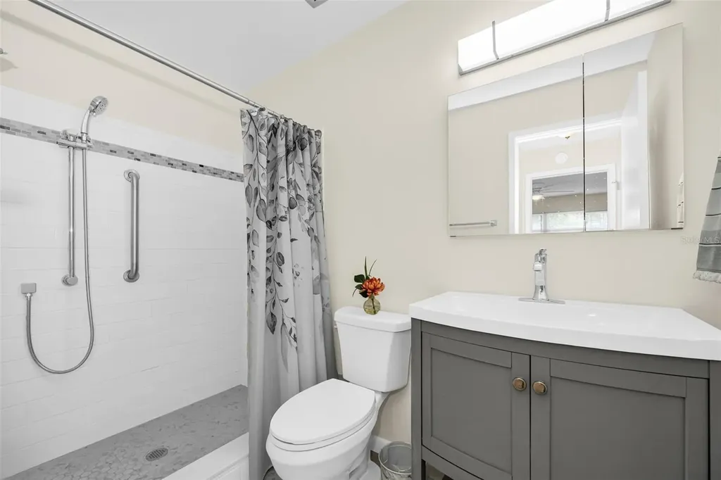 8315 Burgundy Drive N Pinellas Park FL 33781