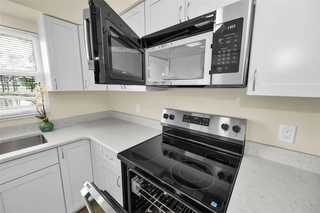 8315 Burgundy Drive N Pinellas Park FL 33781