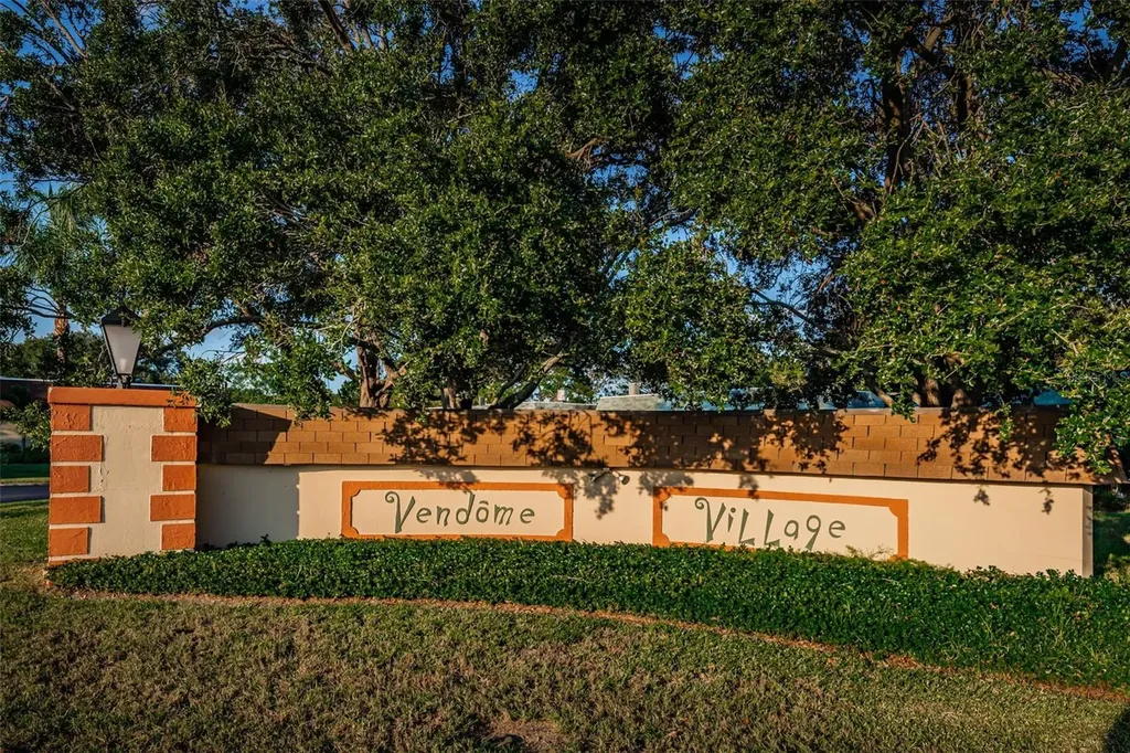 8315 Burgundy Drive N Pinellas Park FL 33781