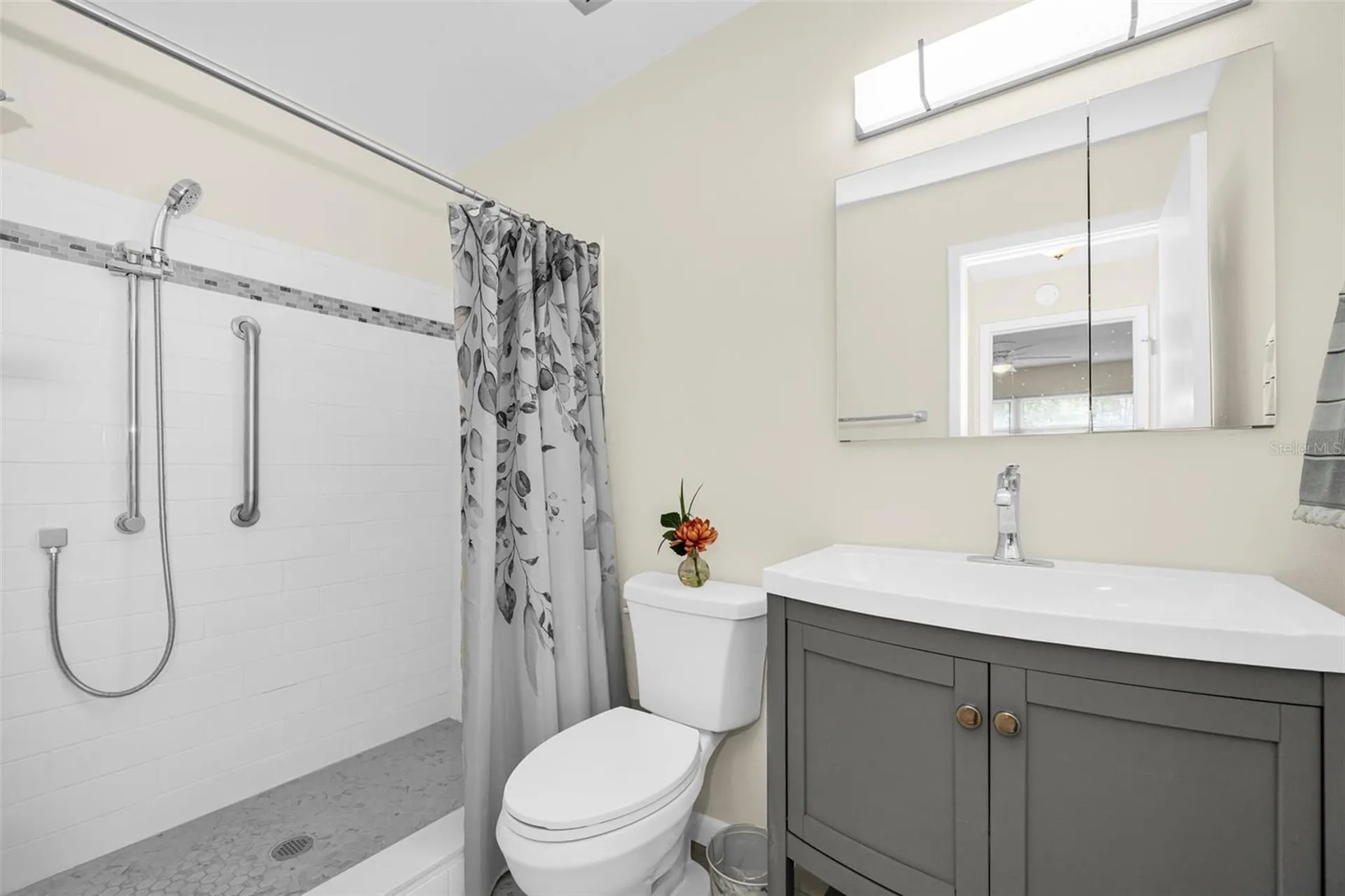 8315 Burgundy Drive N Pinellas Park FL 33781
