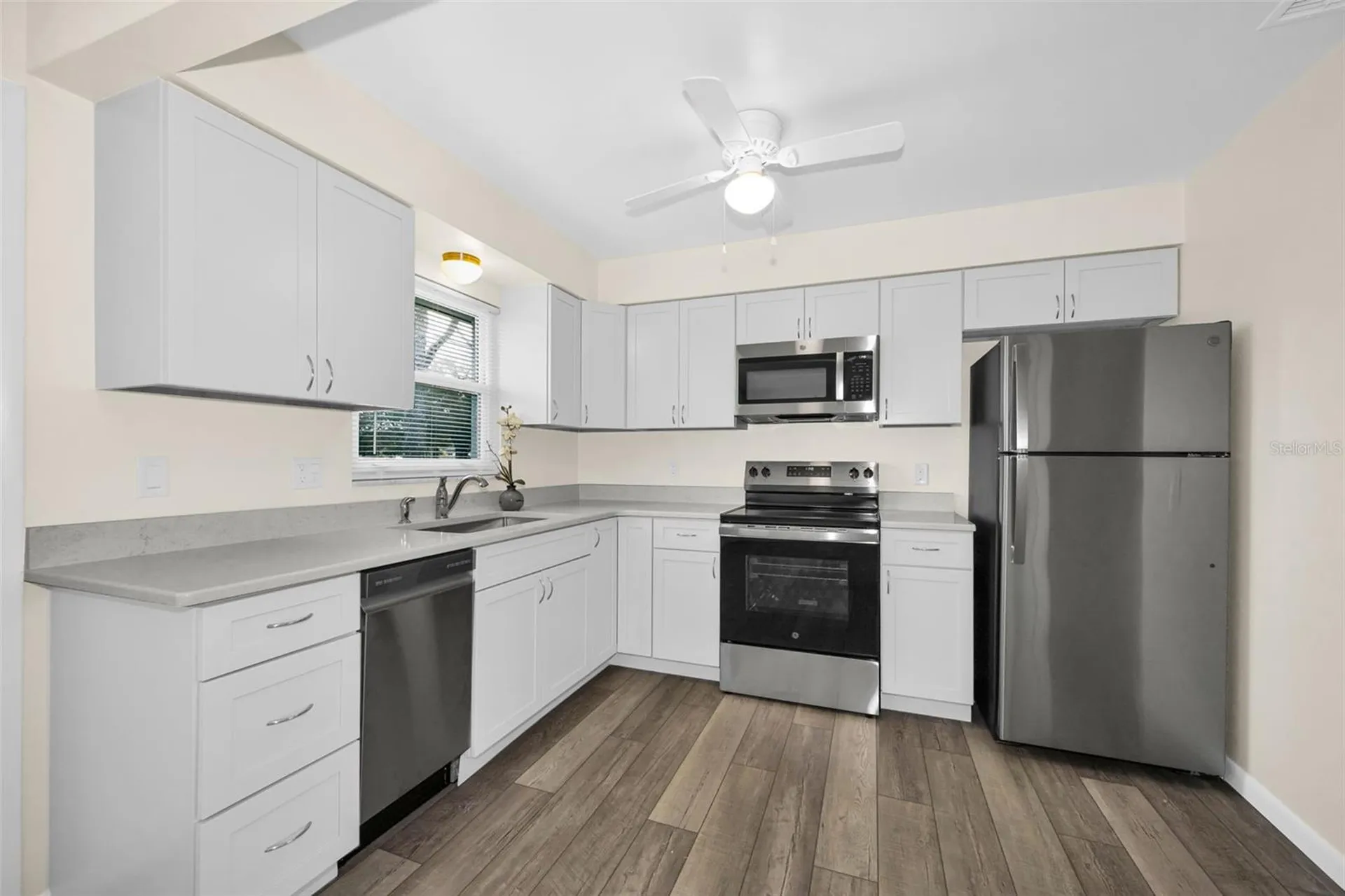 8315 Burgundy Drive N Pinellas Park FL 33781