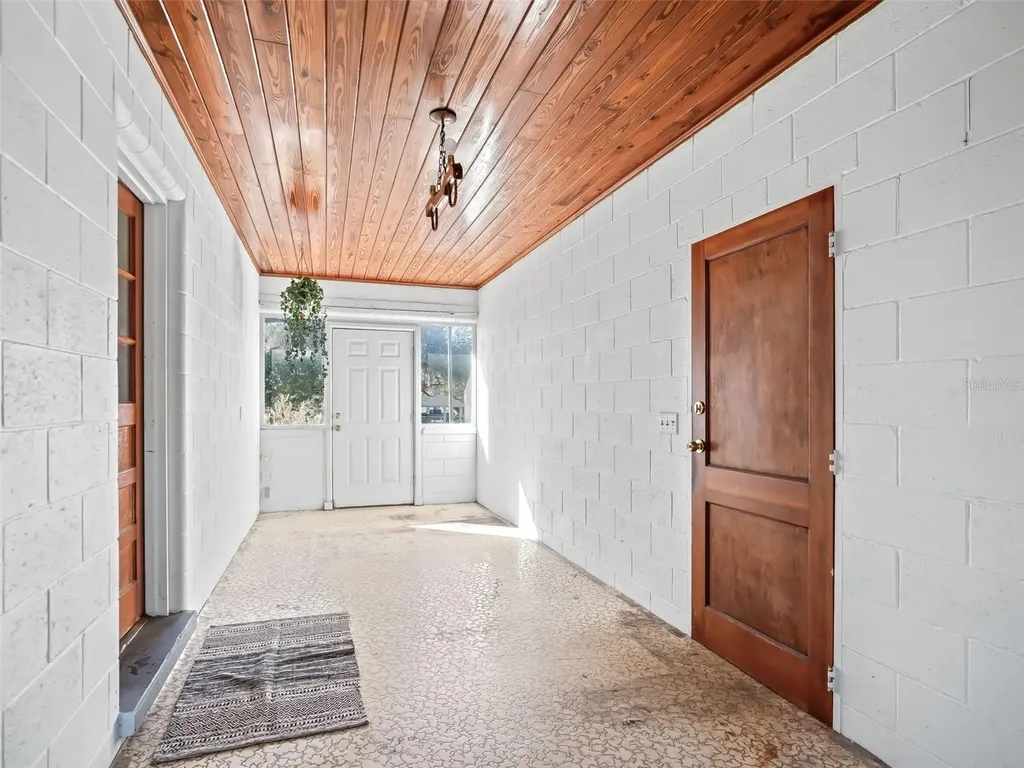 519 Huey Street Wildwood FL 34785