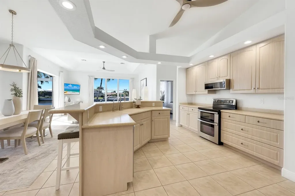 3106 SW 26th Court Cape Coral FL 33914