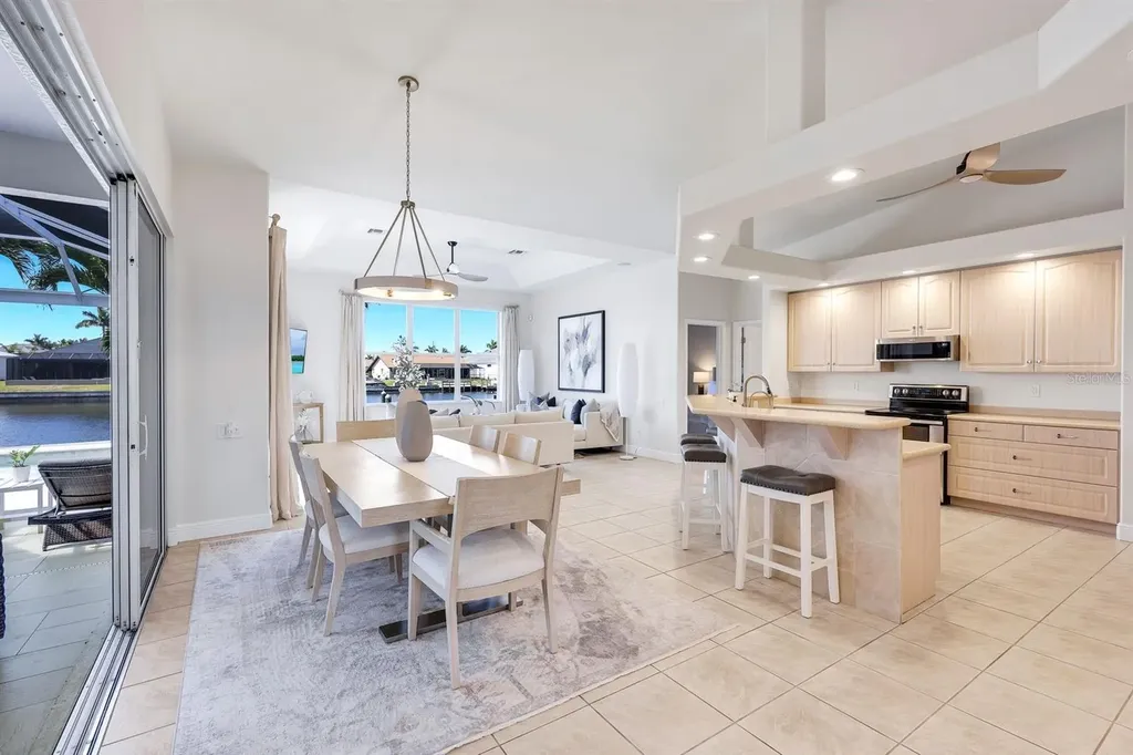 3106 SW 26th Court Cape Coral FL 33914