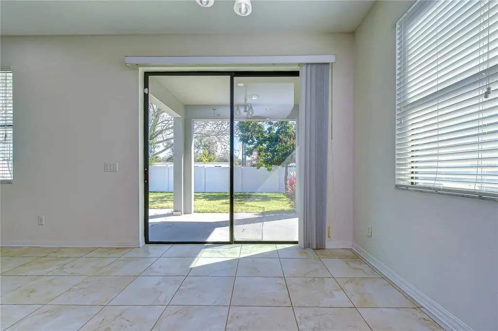 4736 Woods Landing Lane Tampa FL 33619