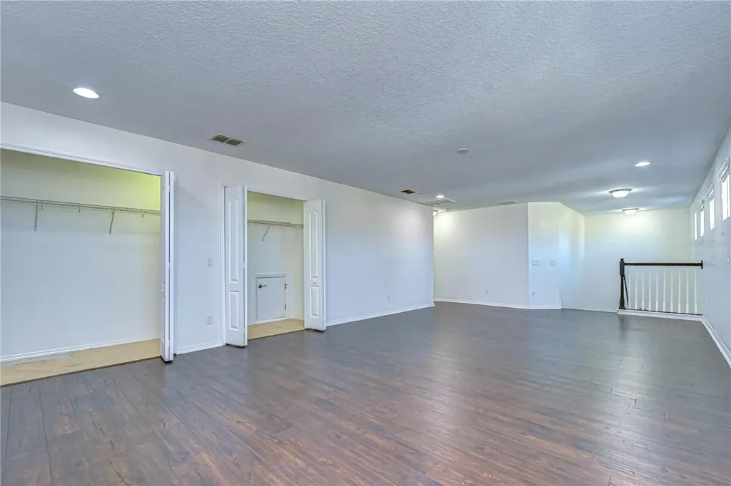 4736 Woods Landing Lane Tampa FL 33619