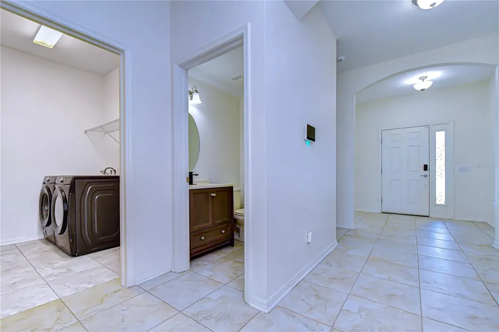 4736 Woods Landing Lane Tampa FL 33619