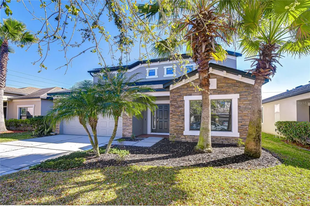 4736 Woods Landing Lane Tampa FL 33619