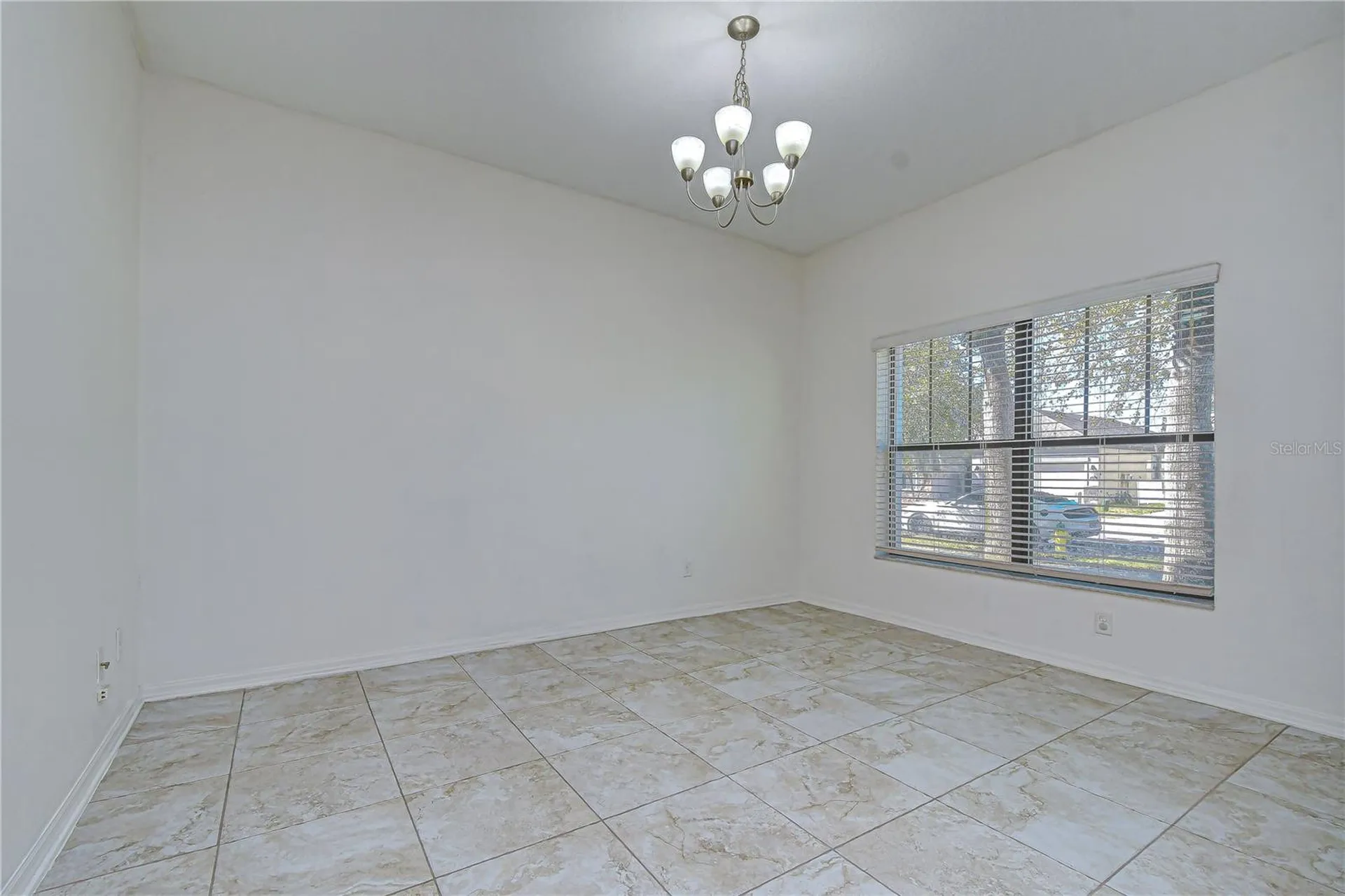 4736 Woods Landing Lane Tampa FL 33619