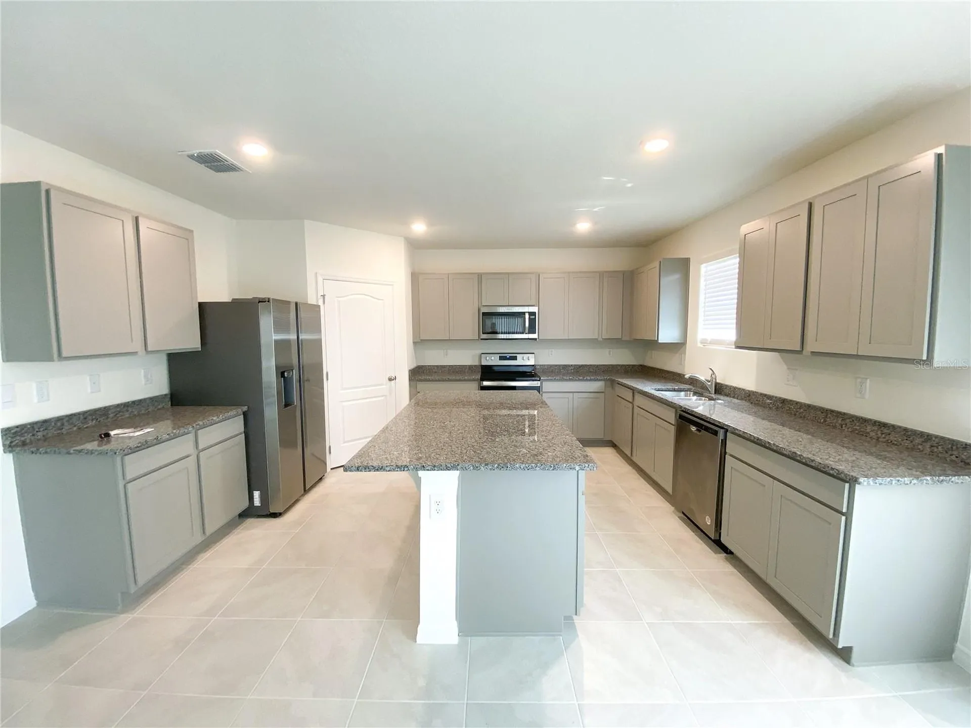 495 Lily Lane Davenport FL 33837