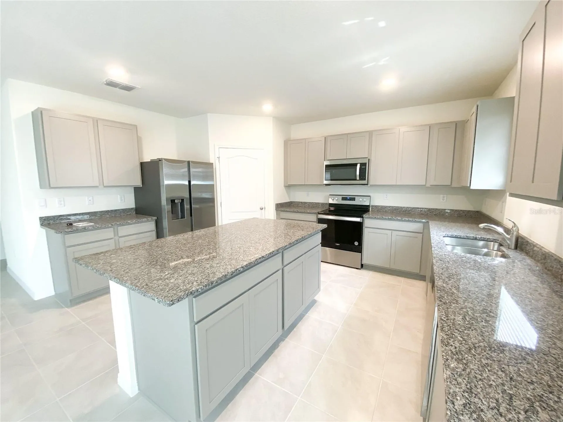 495 Lily Lane Davenport FL 33837