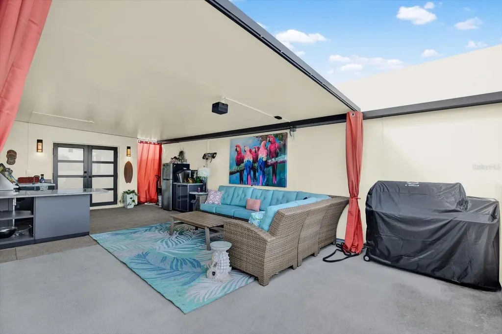 6203 64th Way N Pinellas Park FL 33781