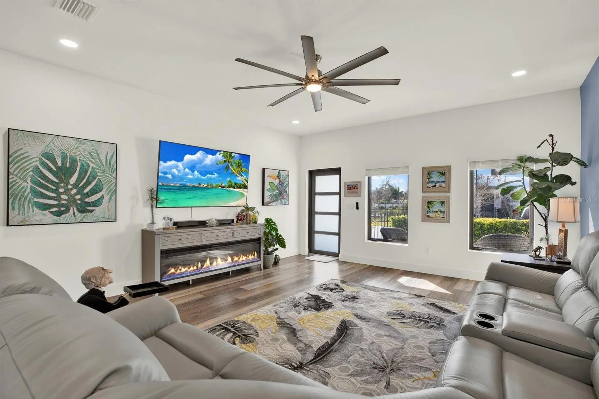 6203 64th Way N Pinellas Park FL 33781