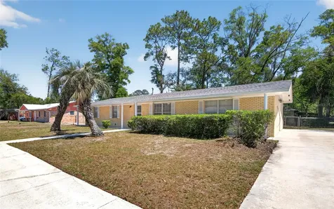 3907 NW 21st Street Gainesville FL 32605