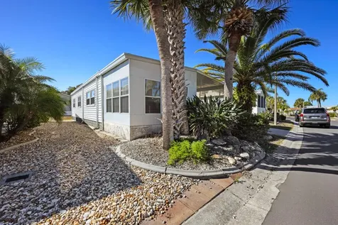 2100 Kings Highway Port Charlotte FL 33980