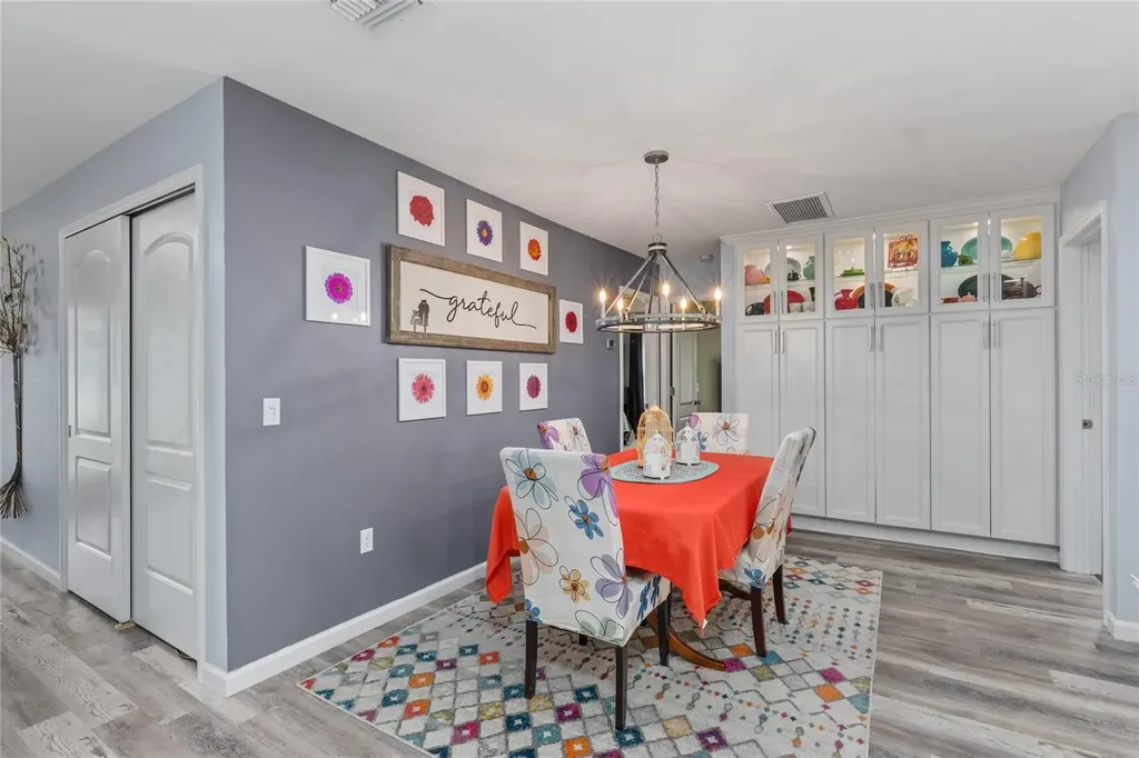 297 Lakeview Drive Tarpon Springs FL 34689