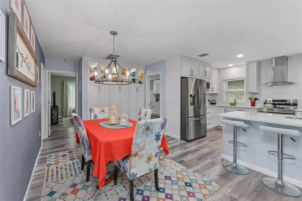 297 Lakeview Drive Tarpon Springs FL 34689