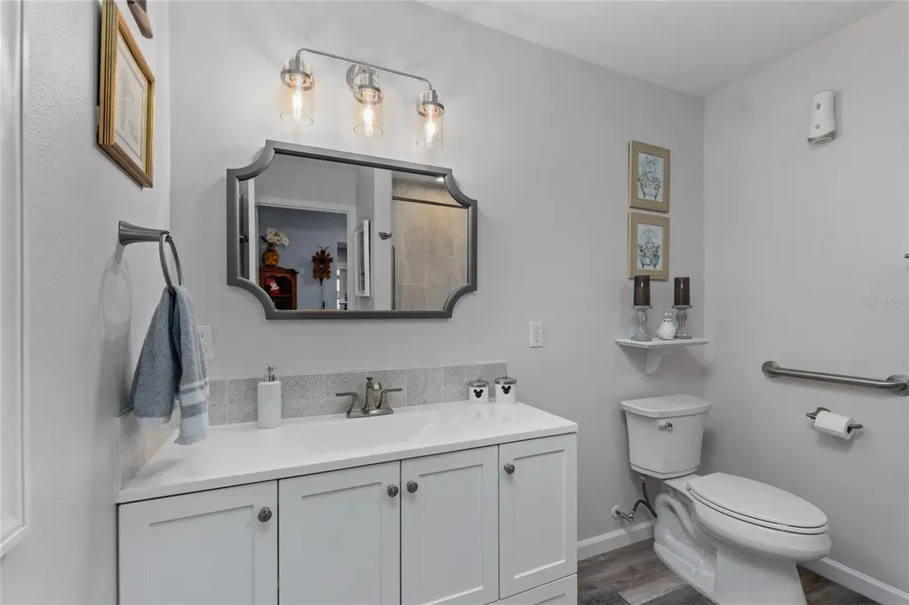 297 Lakeview Drive Tarpon Springs FL 34689