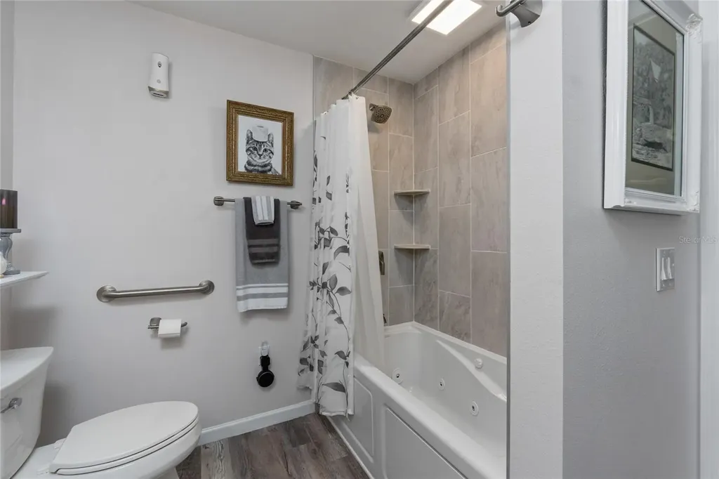 297 Lakeview Drive Tarpon Springs FL 34689