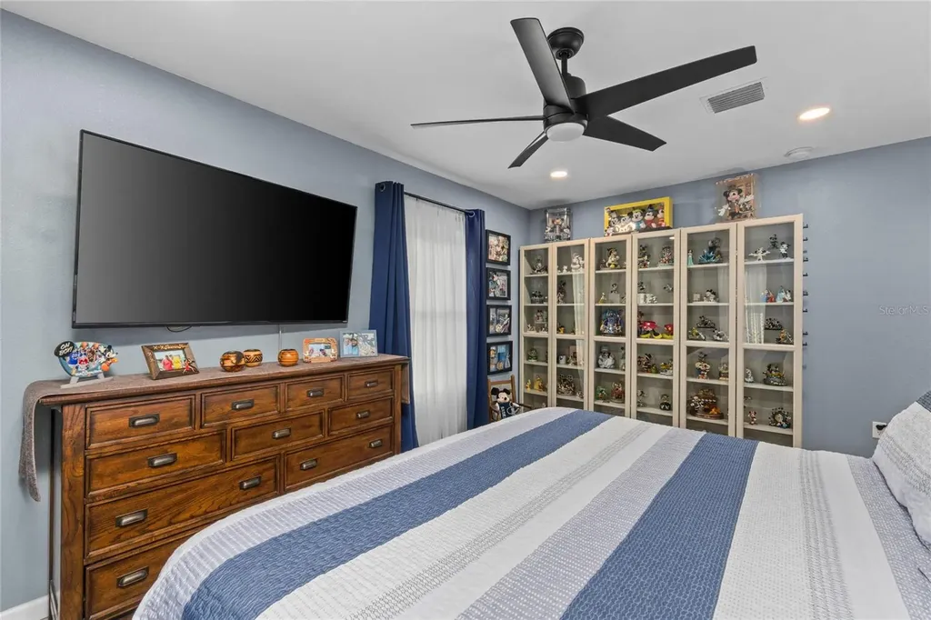 297 Lakeview Drive Tarpon Springs FL 34689