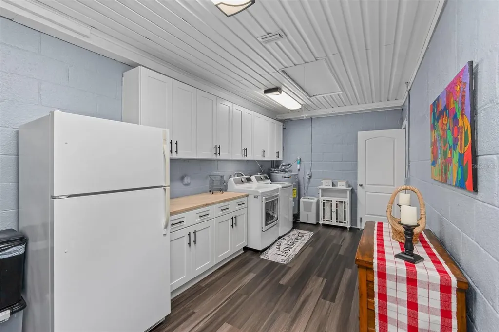 297 Lakeview Drive Tarpon Springs FL 34689