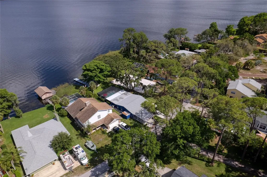 297 Lakeview Drive Tarpon Springs FL 34689