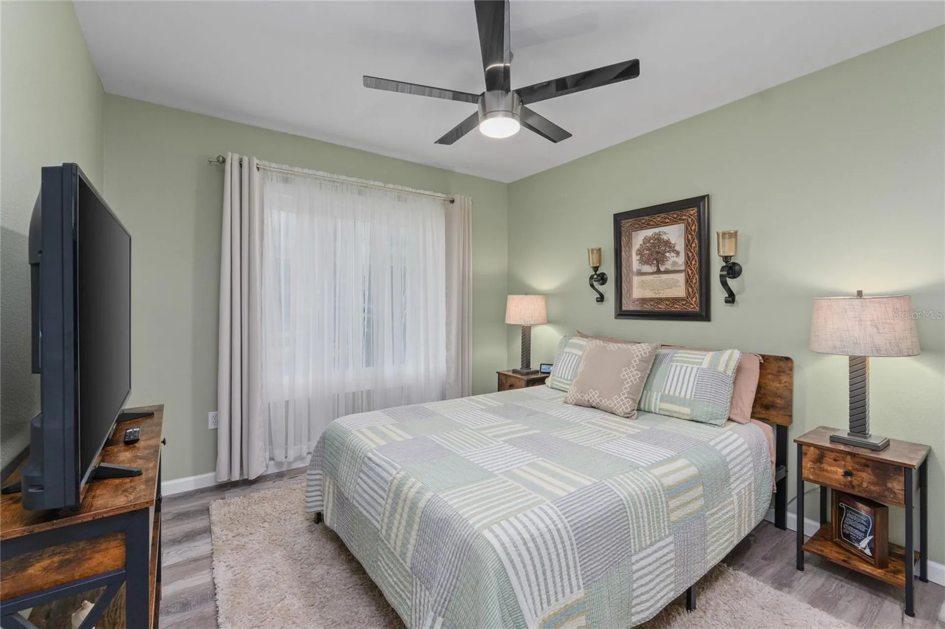 297 Lakeview Drive Tarpon Springs FL 34689