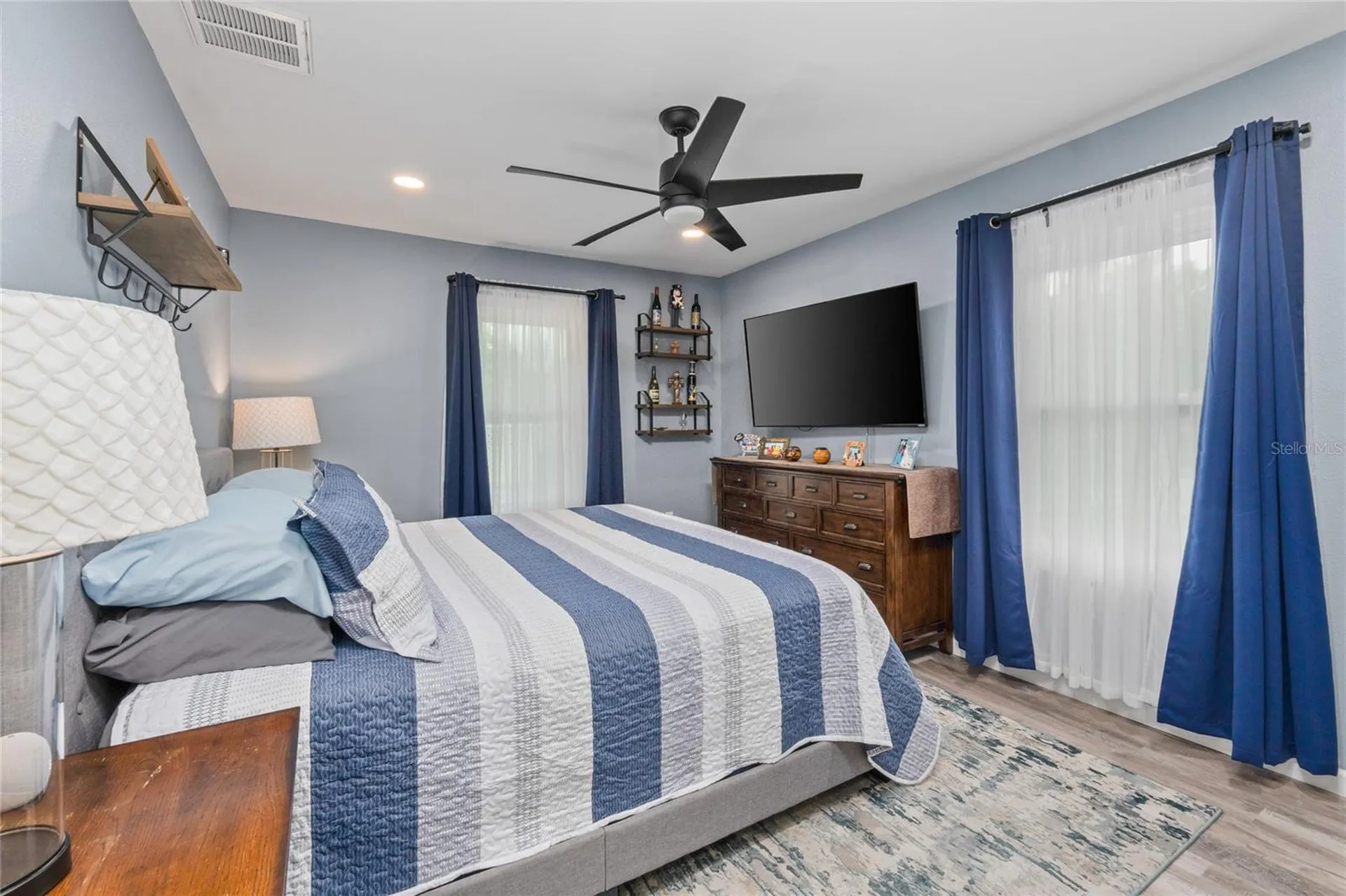 297 Lakeview Drive Tarpon Springs FL 34689