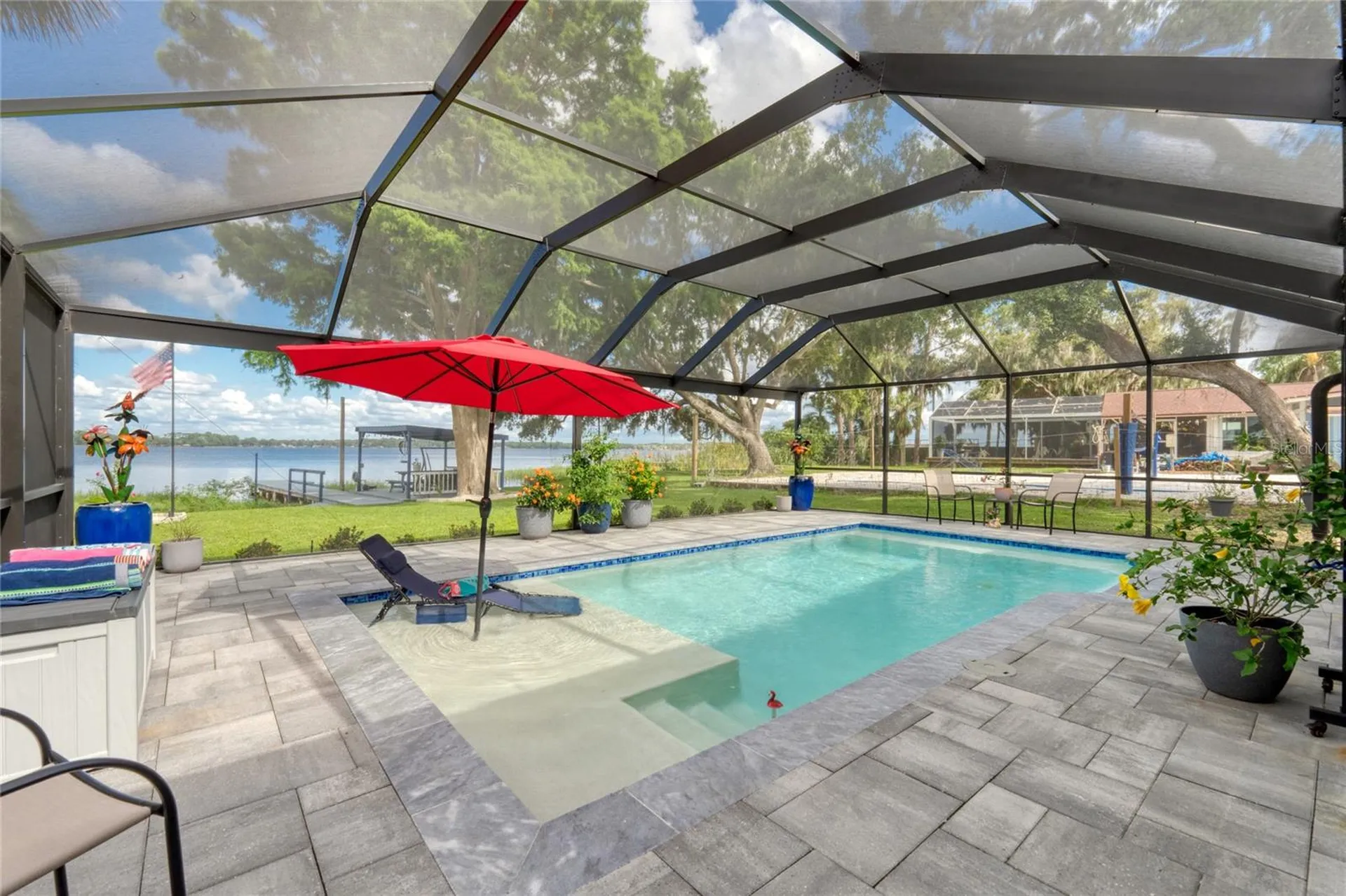 297 Lakeview Drive Tarpon Springs FL 34689