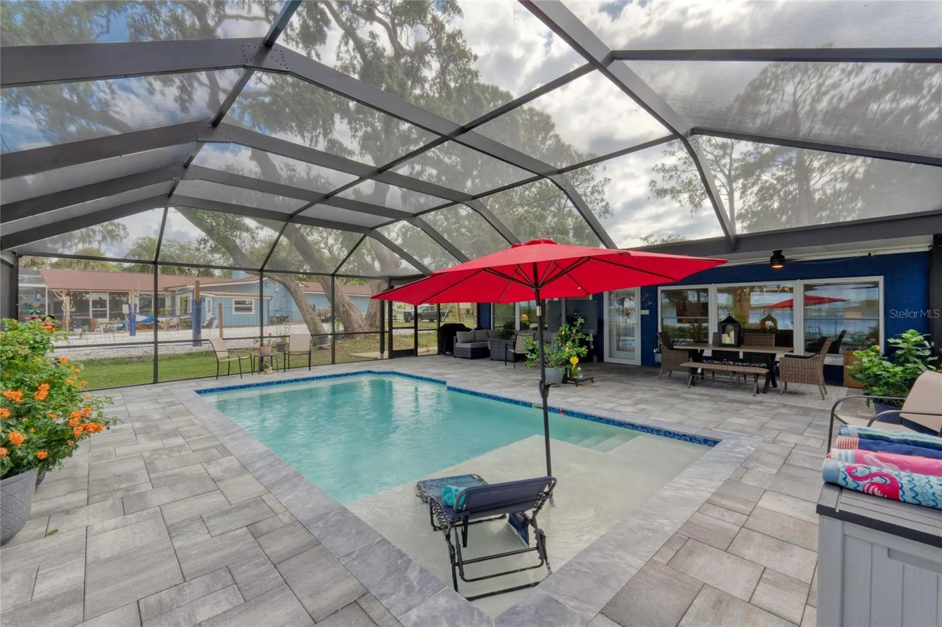 297 Lakeview Drive Tarpon Springs FL 34689