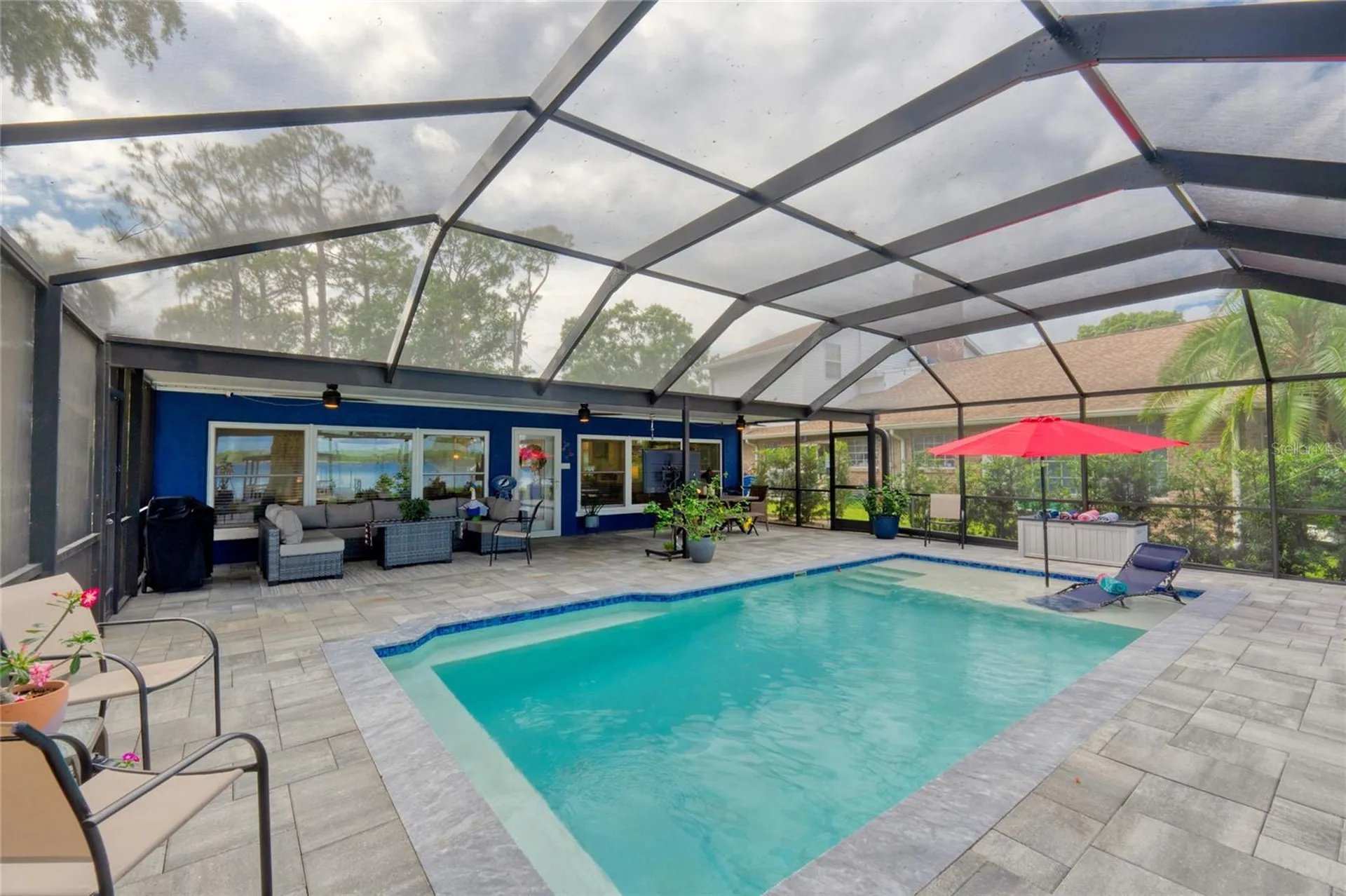 297 Lakeview Drive Tarpon Springs FL 34689