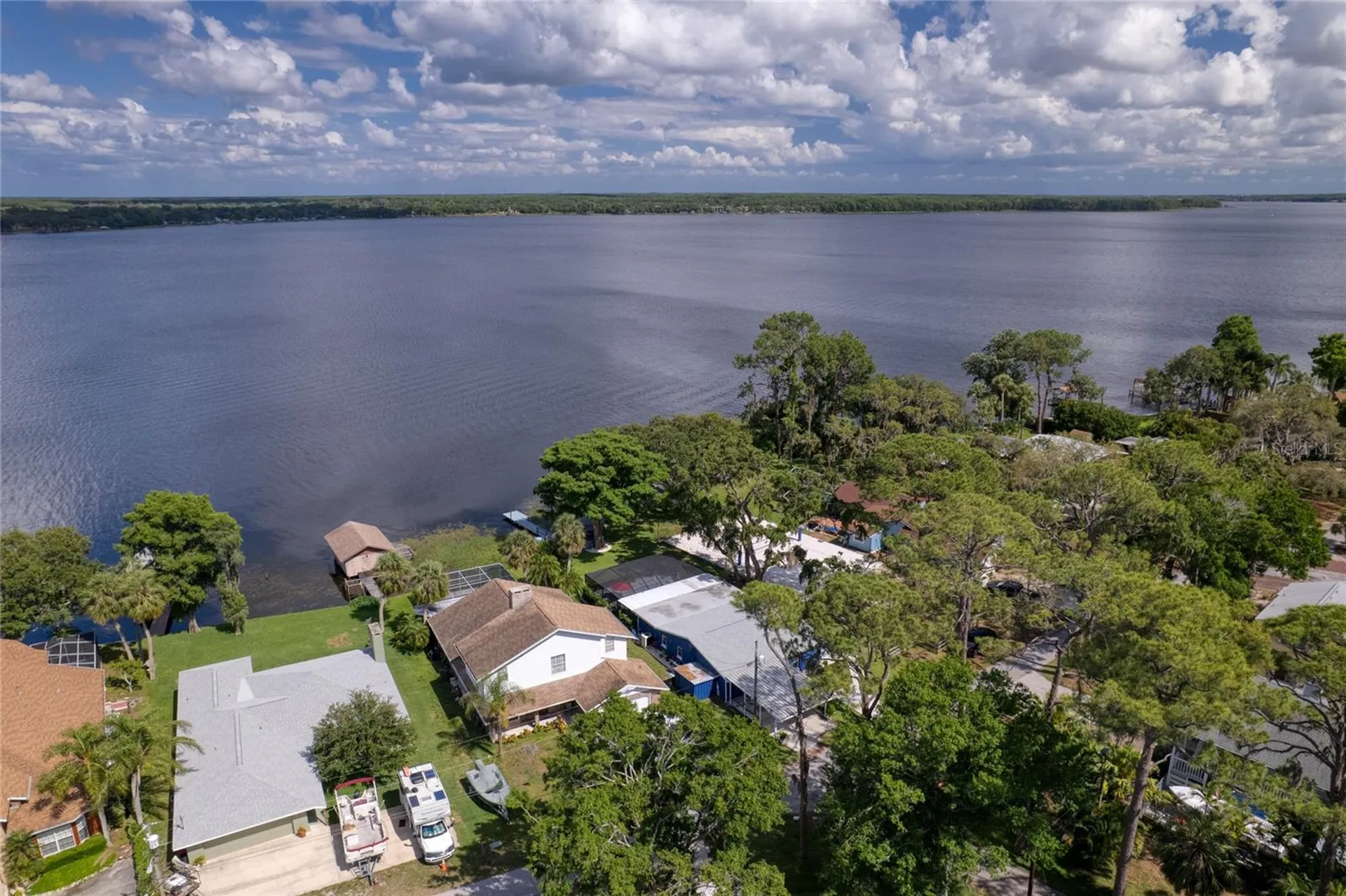 297 Lakeview Drive Tarpon Springs FL 34689