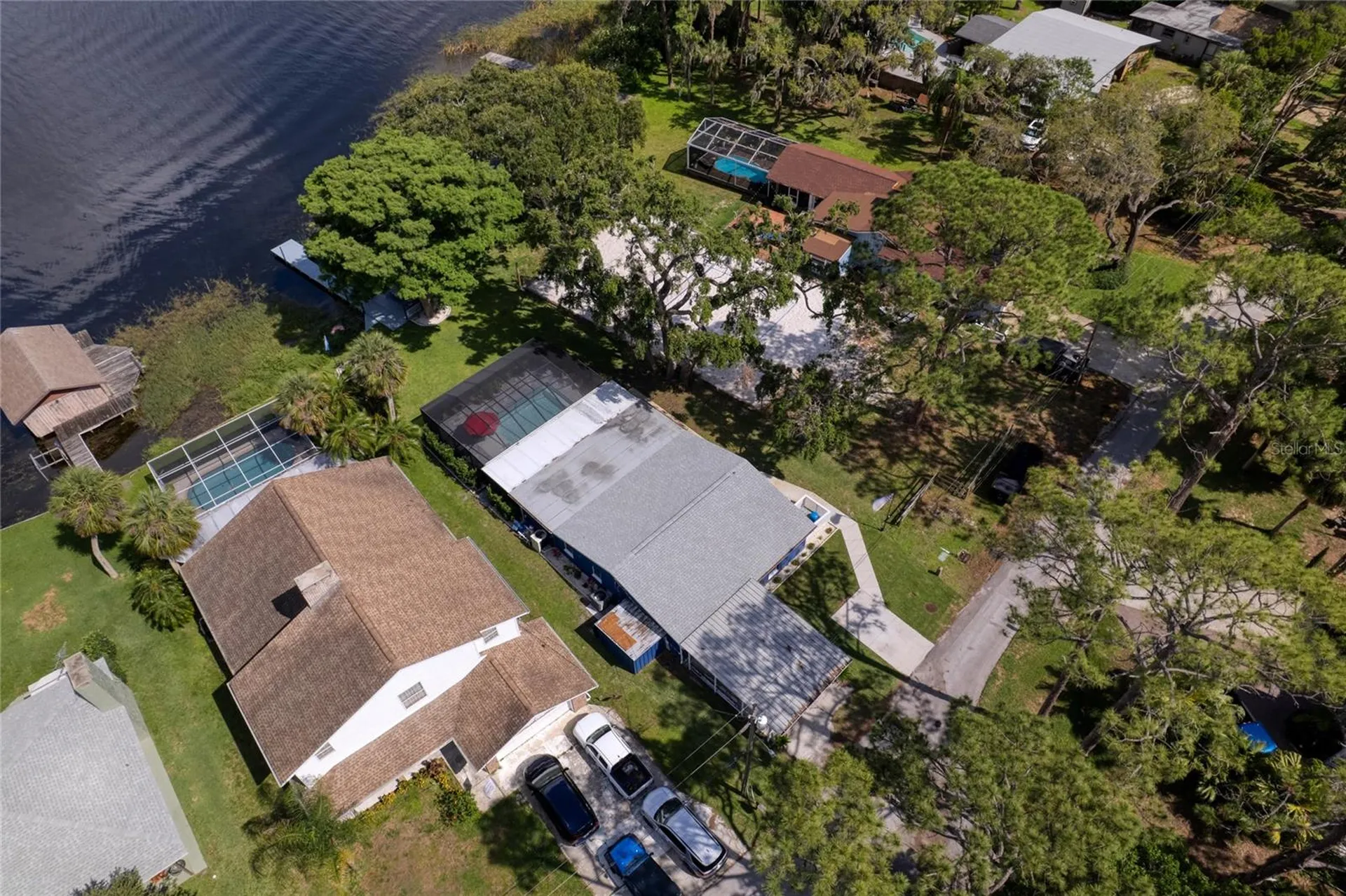 297 Lakeview Drive Tarpon Springs FL 34689