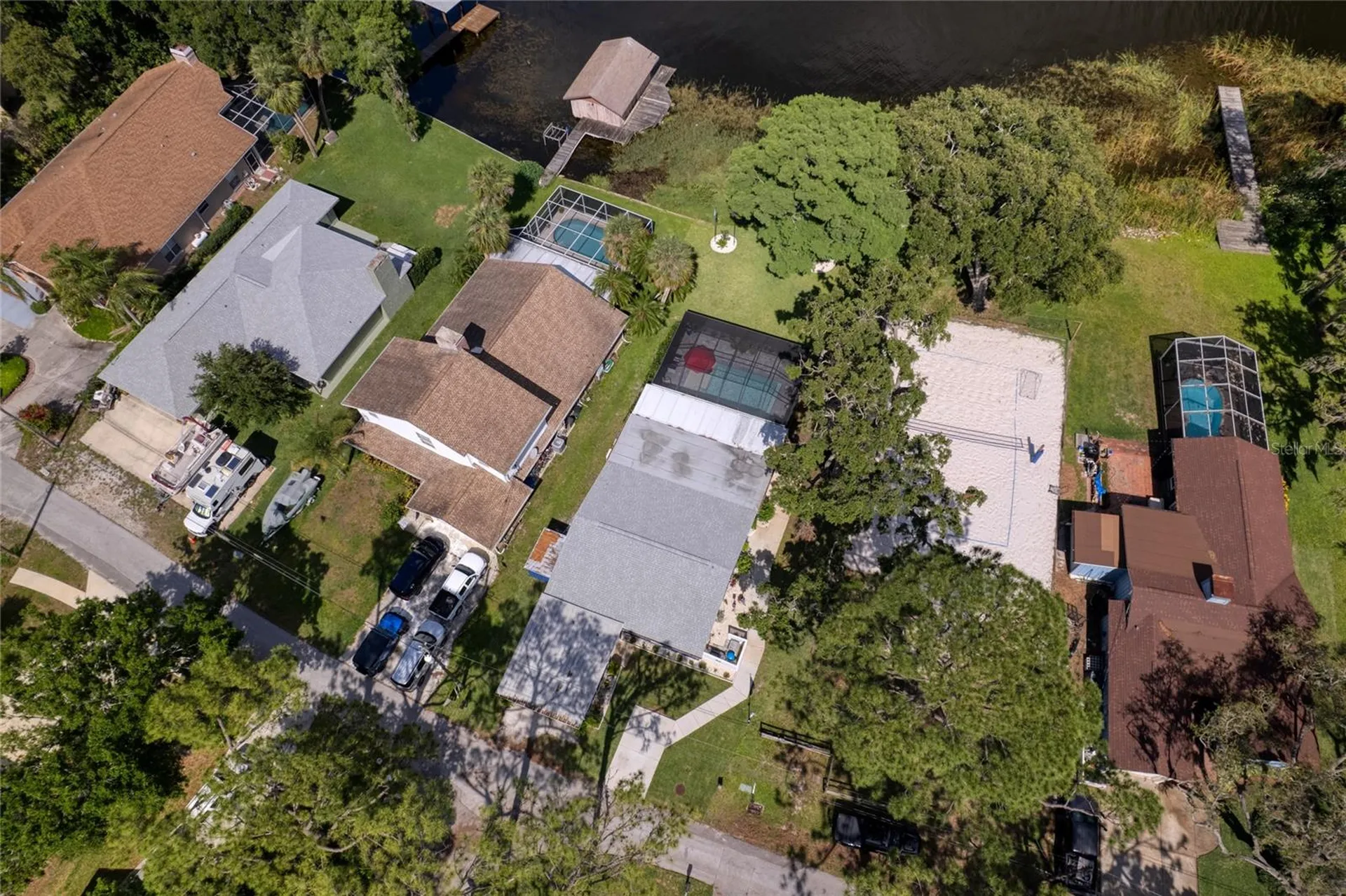 297 Lakeview Drive Tarpon Springs FL 34689