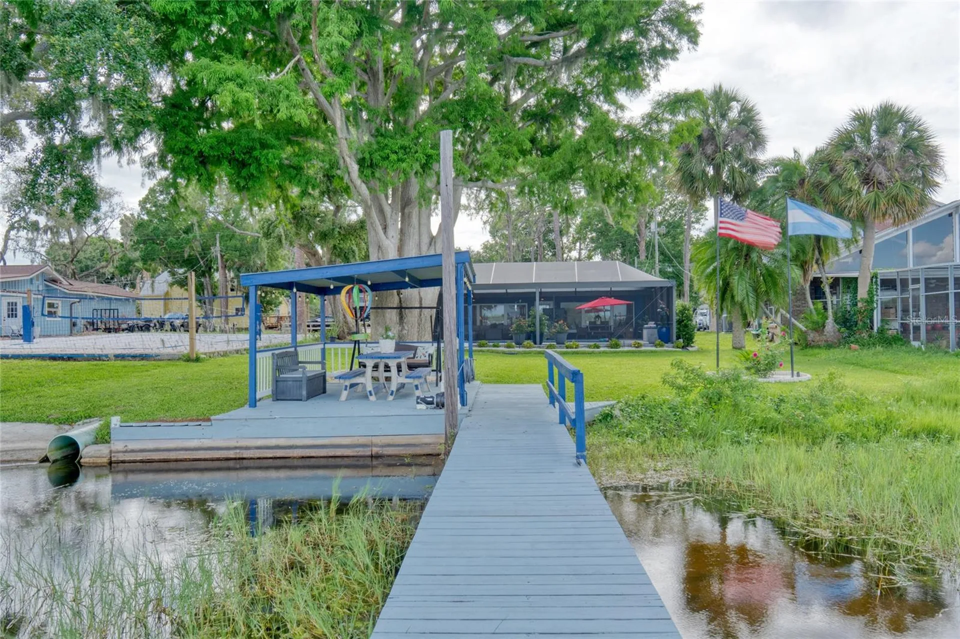 297 Lakeview Drive Tarpon Springs FL 34689