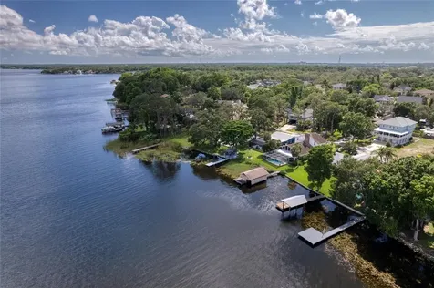 297 Lakeview Drive Tarpon Springs FL 34689