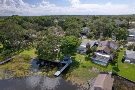 297 Lakeview Drive Tarpon Springs FL 34689