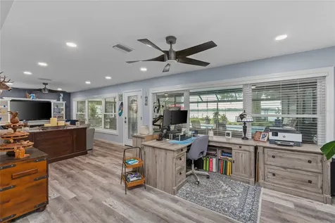 297 Lakeview Drive Tarpon Springs FL 34689