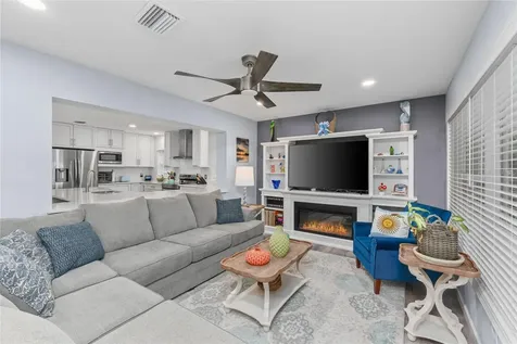 297 Lakeview Drive Tarpon Springs FL 34689