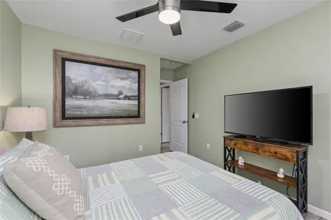 297 Lakeview Drive Tarpon Springs FL 34689